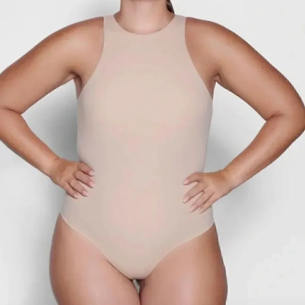 SKIMS Mica nude fits everybody high neck bodysuit size 4X NWT